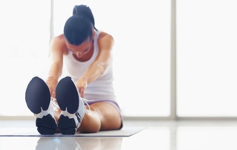 Aquecimento antes dos exercícios para aumentar os seios